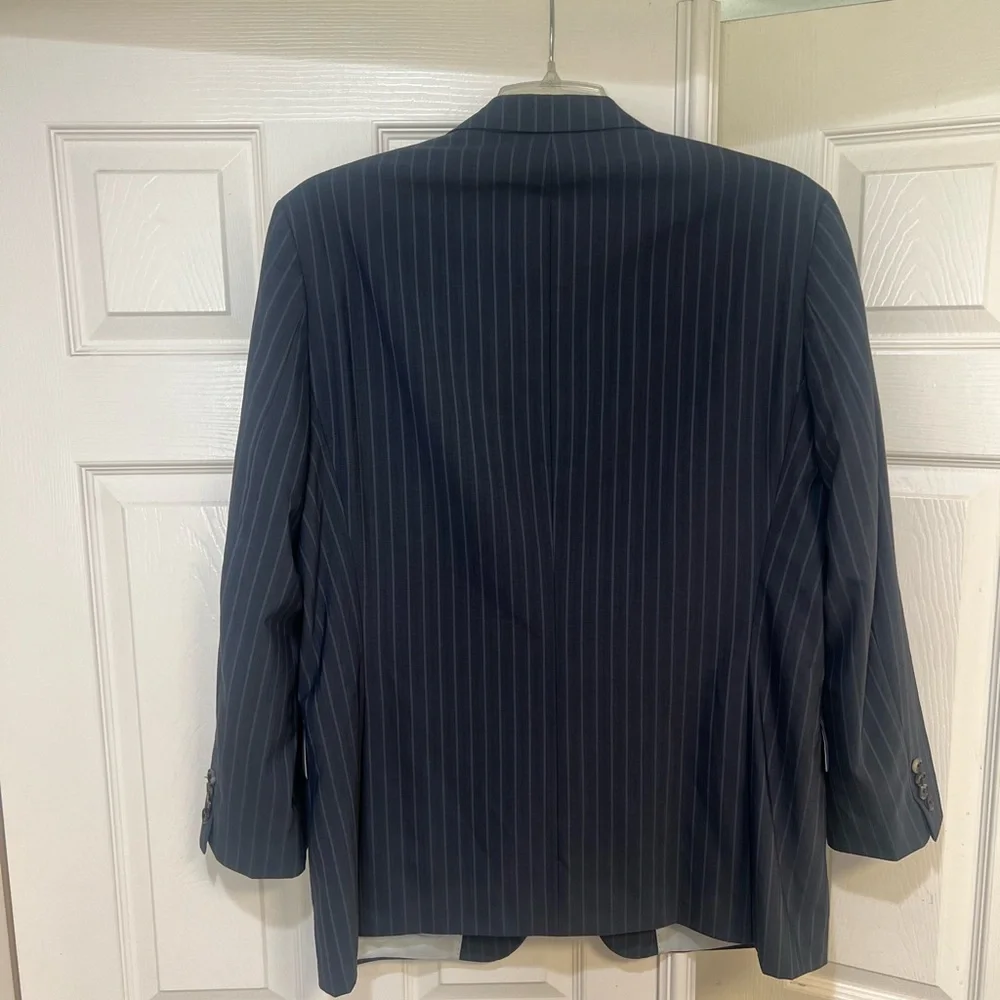 Boss Hugo Boss Mens gray Pin Striped 2 Button Suit Jacket Wool Blend Size 42R‎